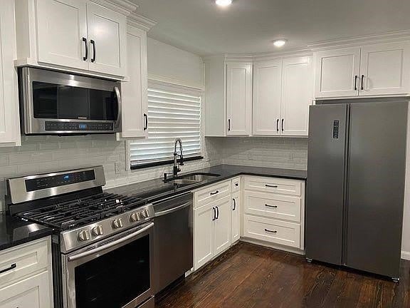 310 Wilshire Place – photo 3