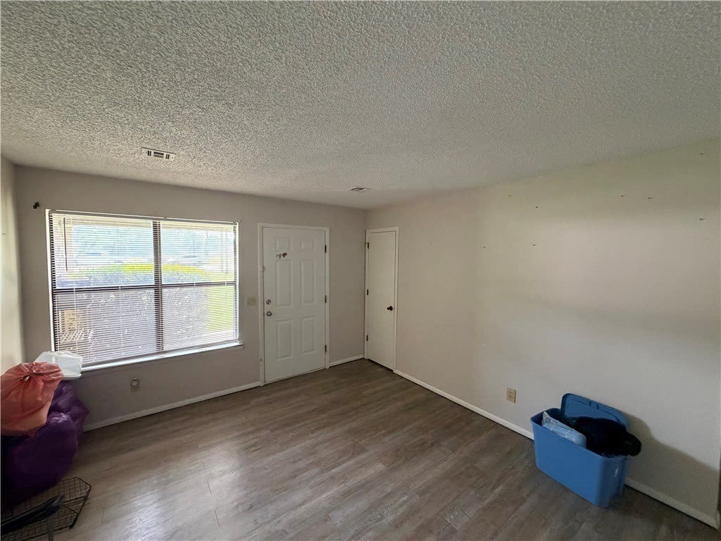 1657 W Pleasant Grove Road – photo 2