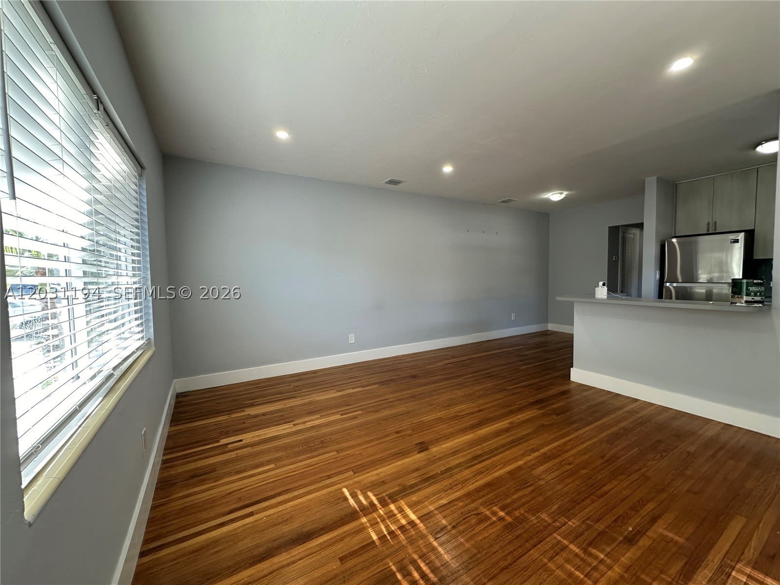 1155 NE 111th St – photo 1