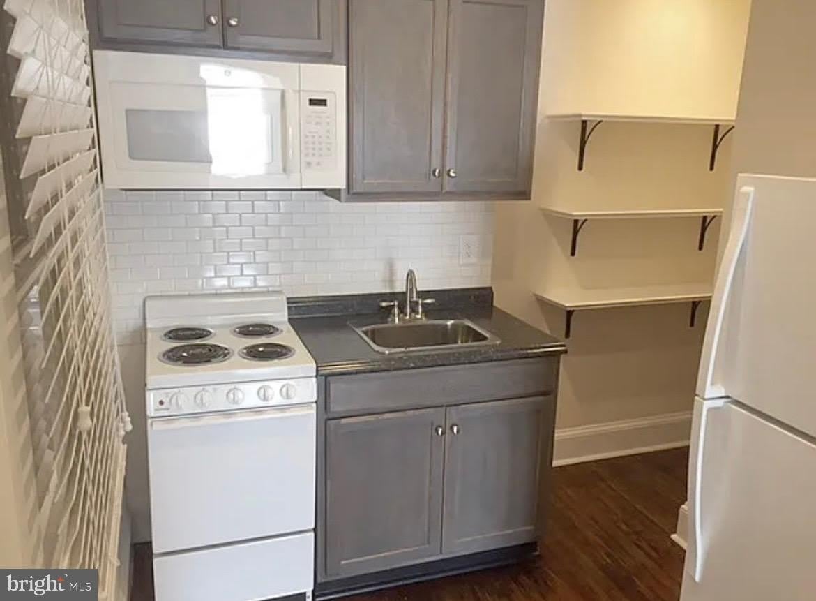 4 W Cork Street – photo 4