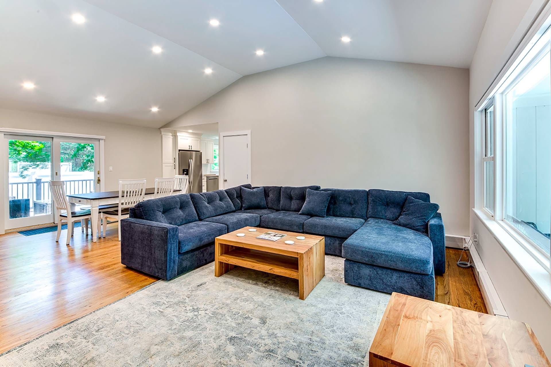 33 Richardson Avenue – photo 5