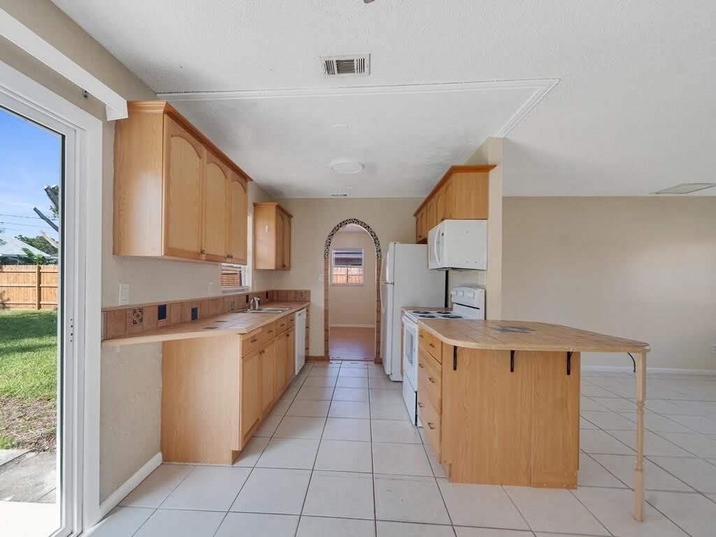 819 SW Amethist Terrace – photo 5