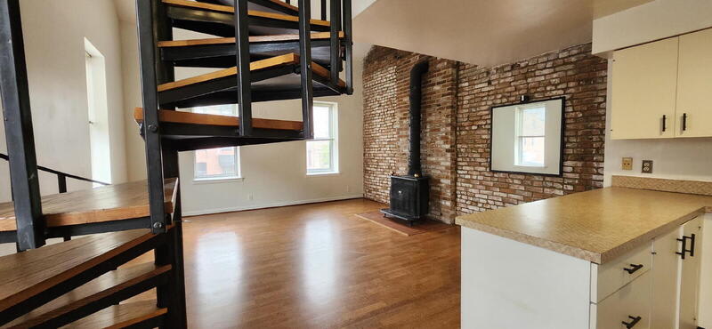 1016 Russell Blvd – photo 3