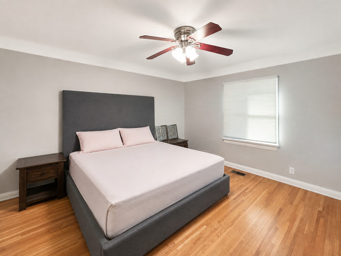 10443 Wilkins Avenue – photo 5