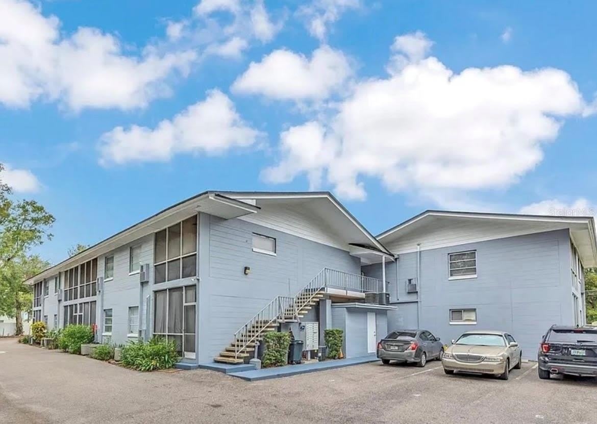 1014 E SOUTH Street – photo 2