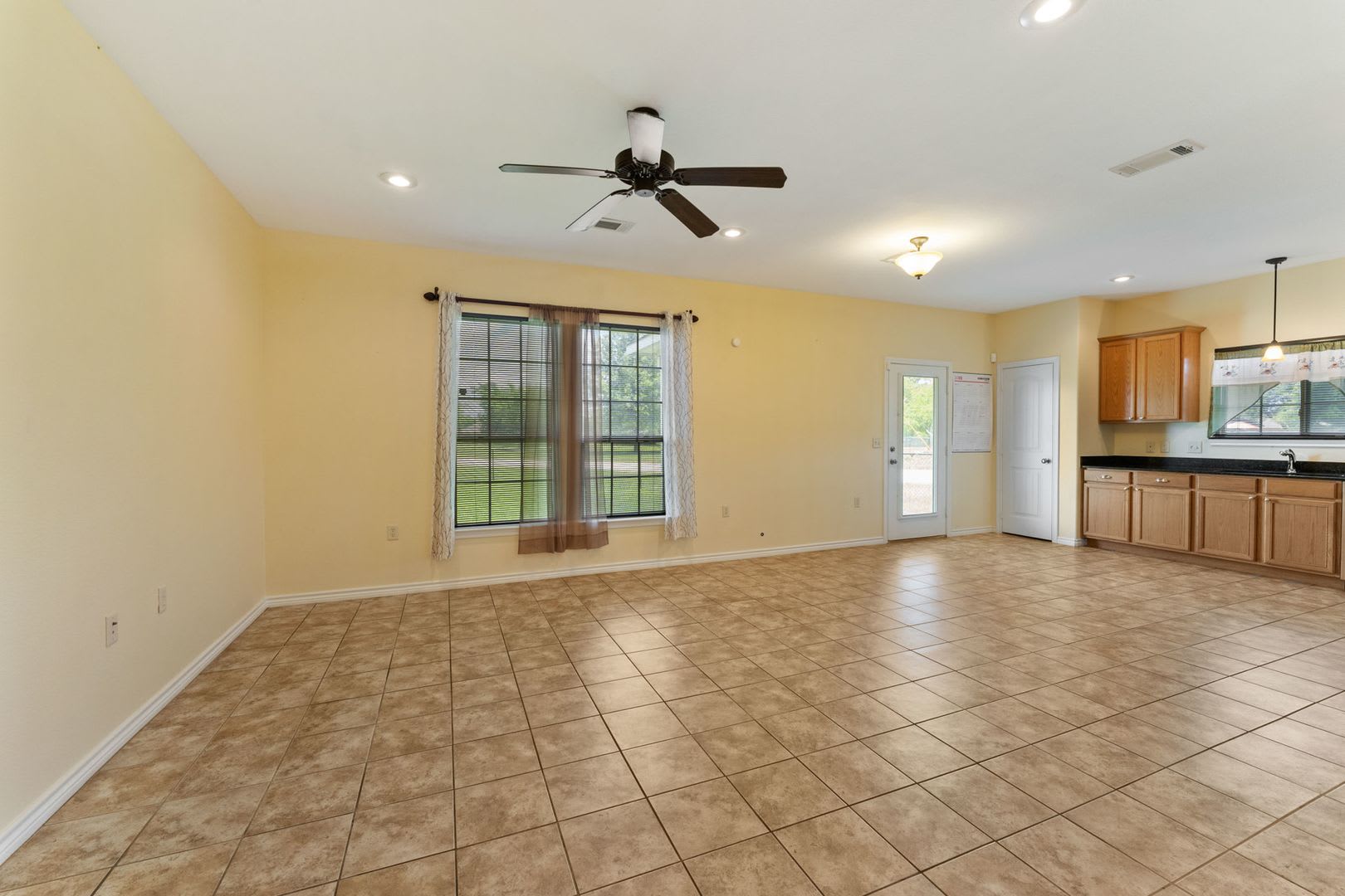 You will love this charming 3 bedroom, 2 bath, move-in ready home! – photo 4