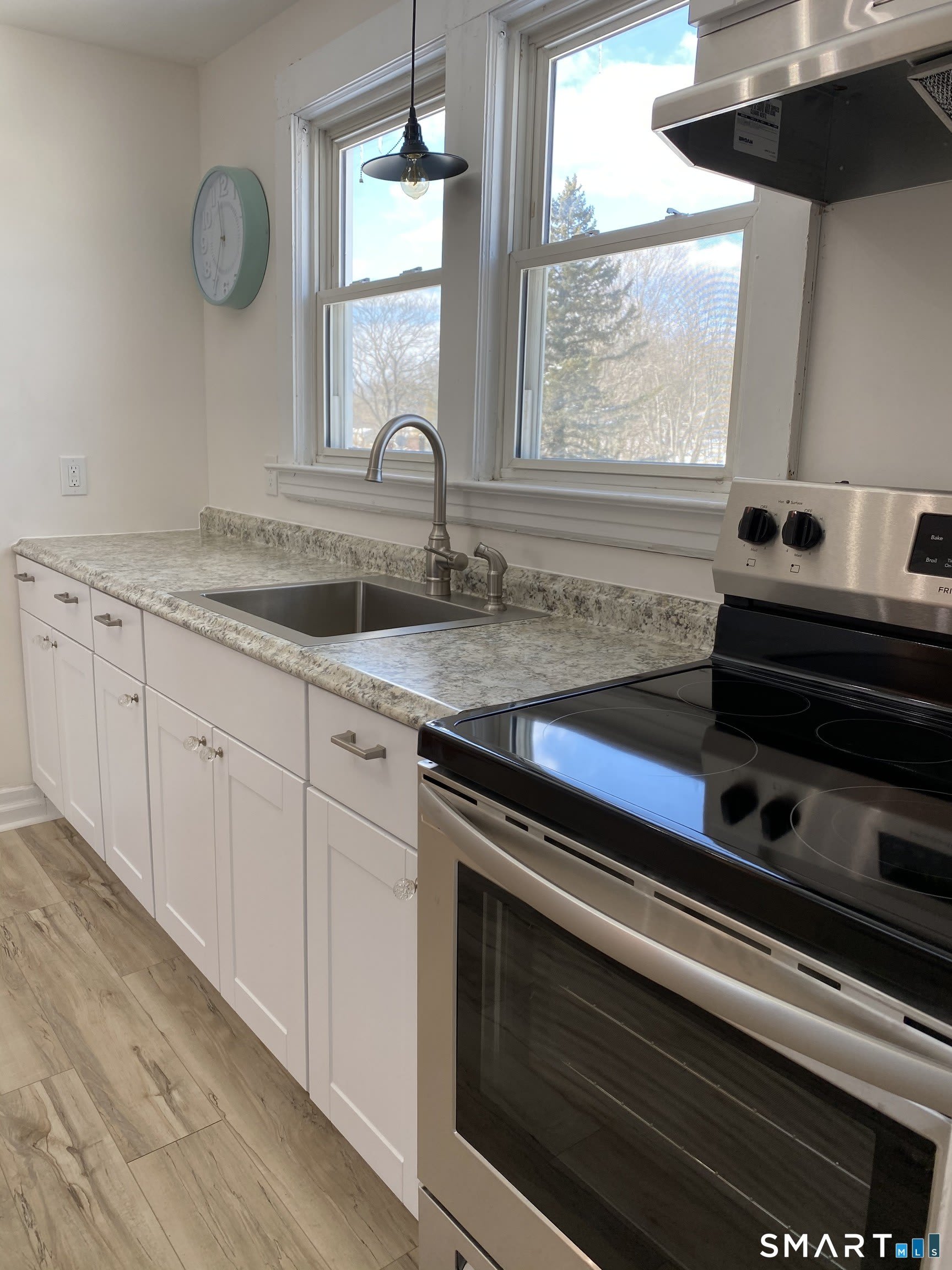 51 Indian Neck Avenue – photo 5