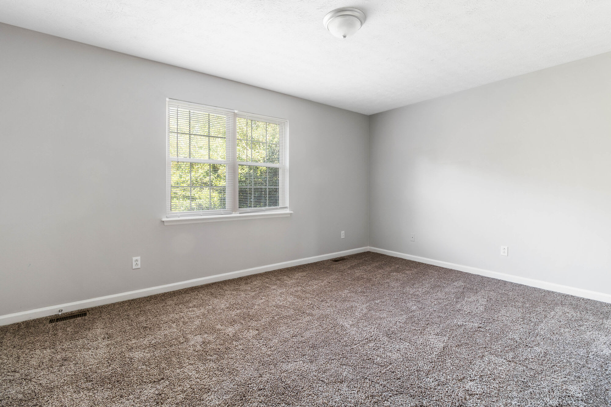 Eagle Creek Townhomes – photo 4