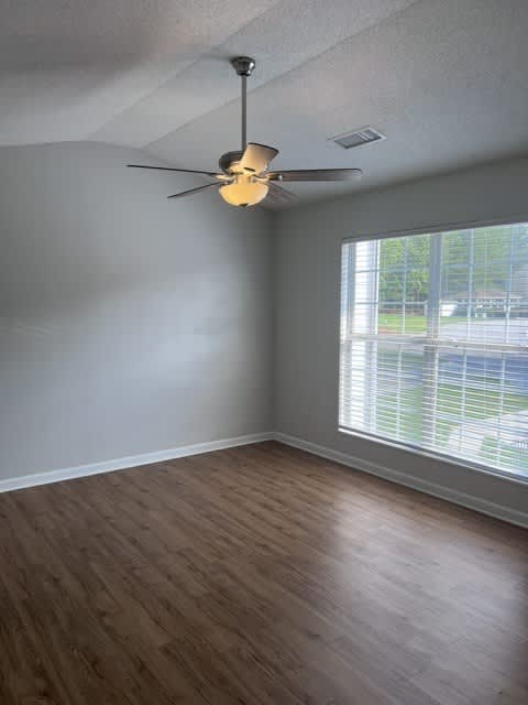 2770 Parkway Cove – photo 5