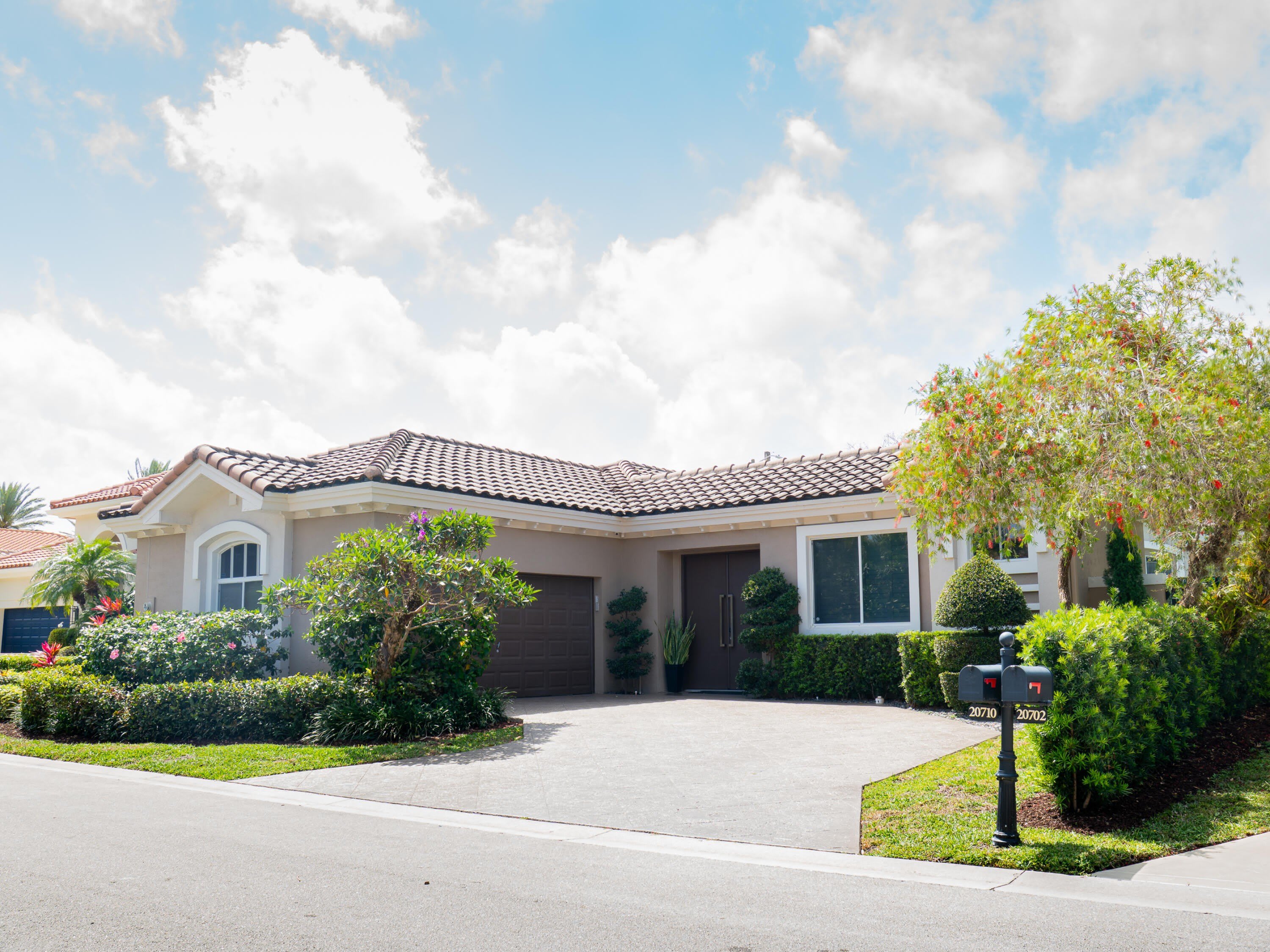 20710 NW 29th Avenue – photo 2
