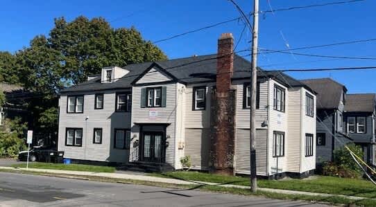 2401 East Genesee StApt 2 Rm 5 – photo 1
