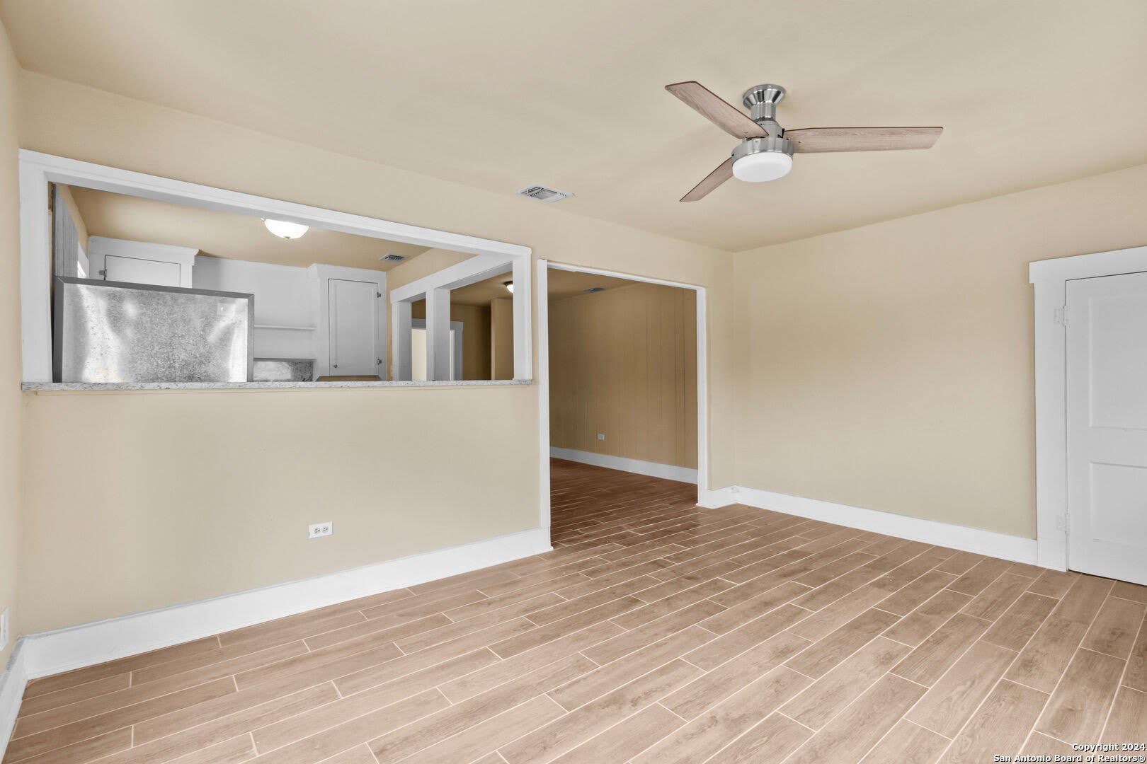 100 VALERO ST – photo 5