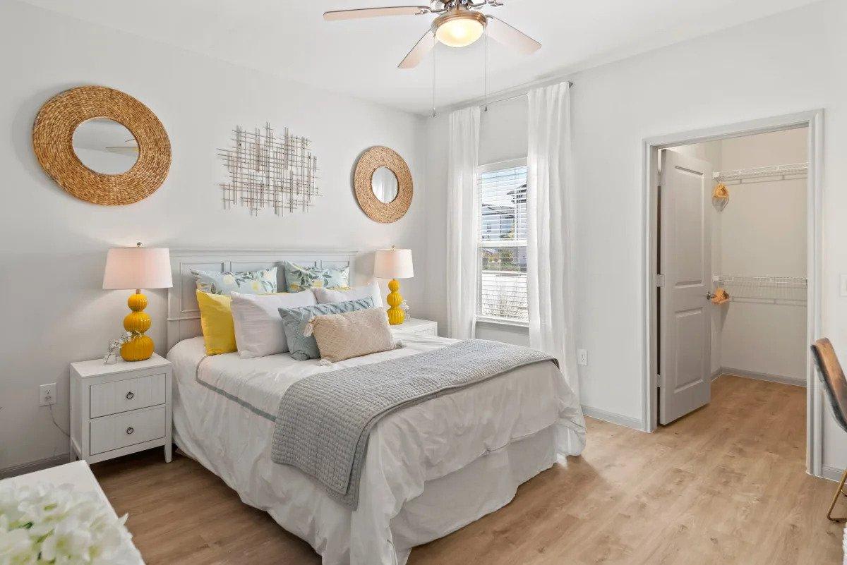 1100 Halsey Dr – photo 1