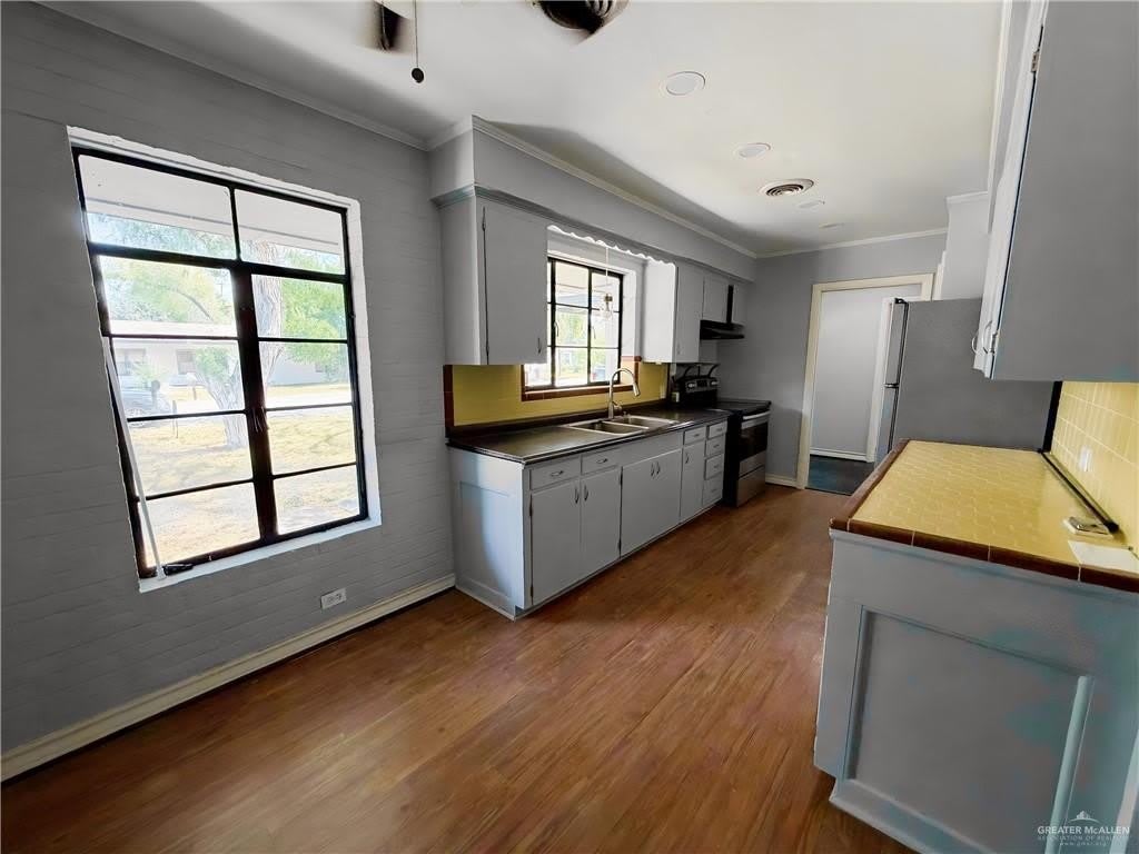 713 Vine Avenue – photo 4