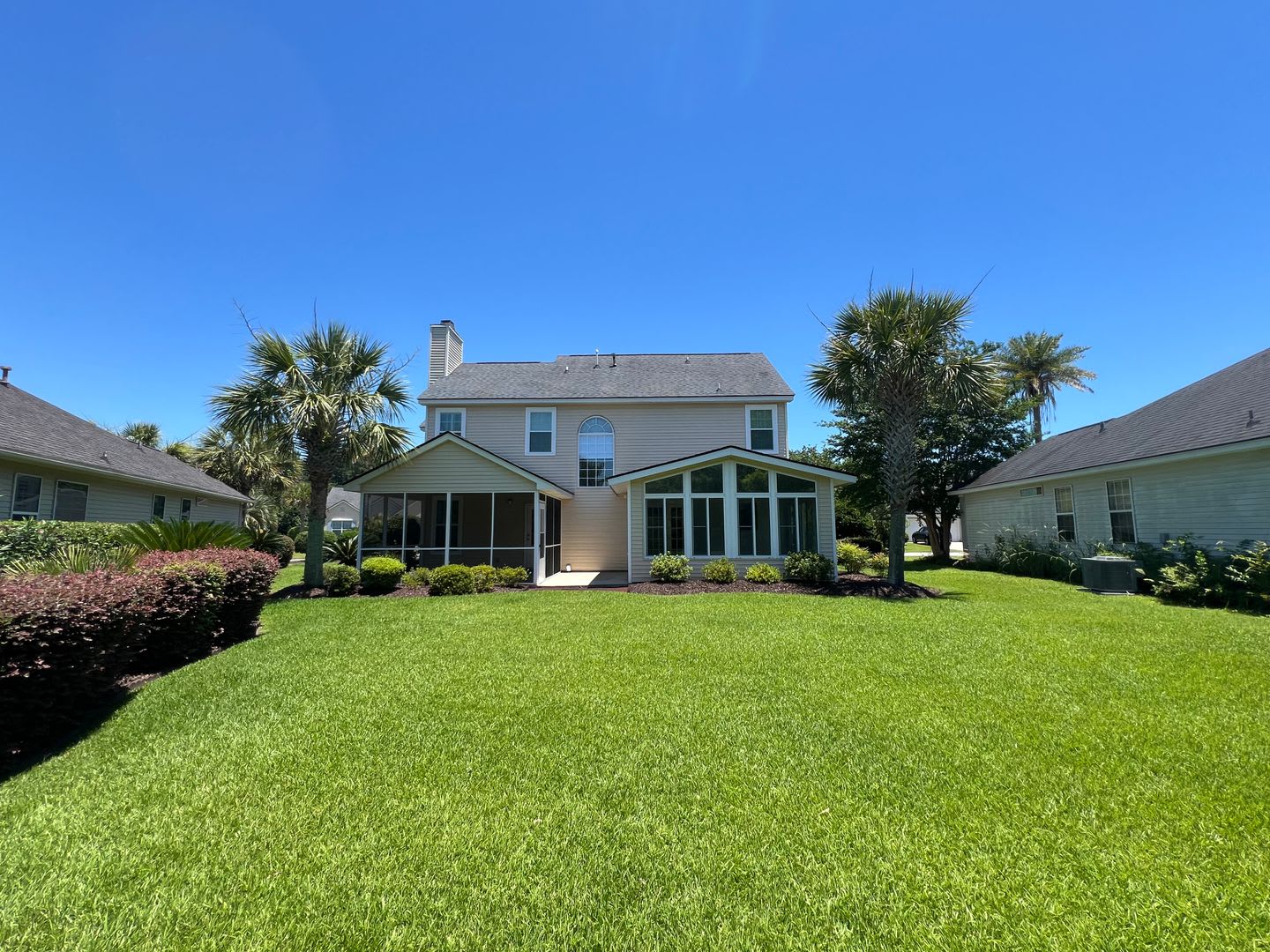 4 Bedroom 2 5 Bath House In Park West Mount Pleasant – photo 3