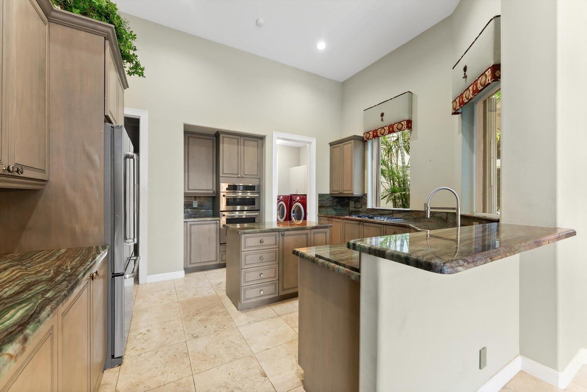 7081 Mallorca Crescent – photo 5