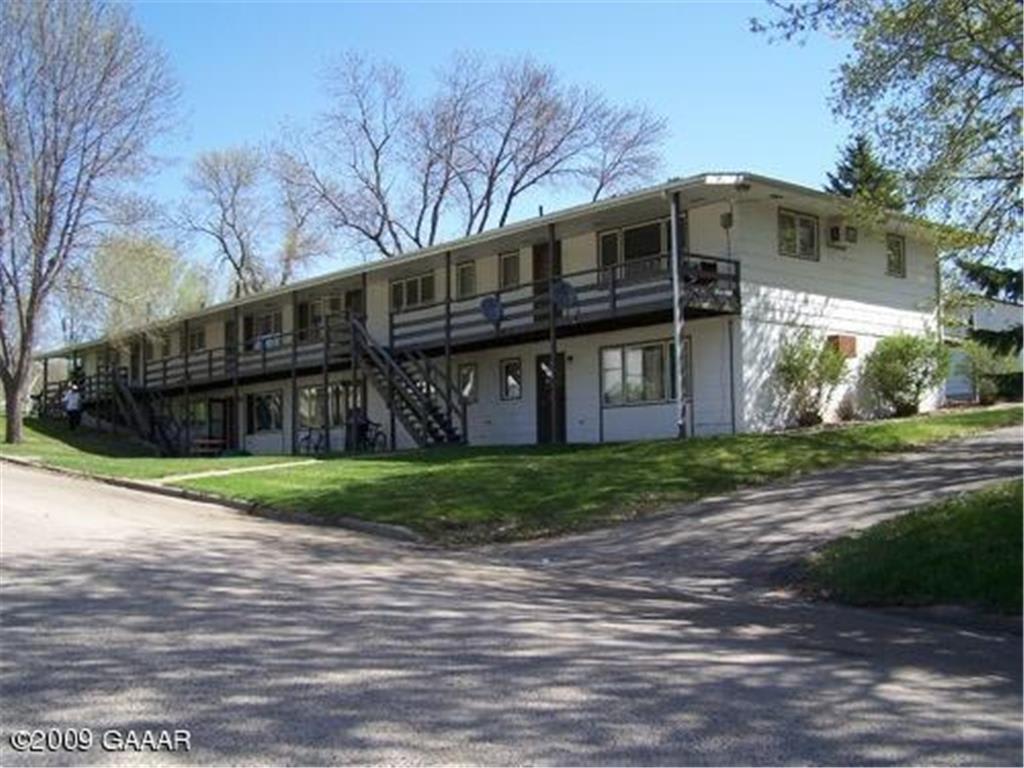 725 John St – photo 1