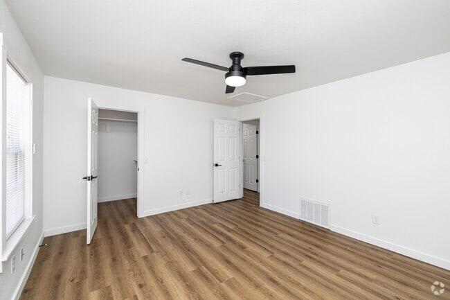 610 Southeast Moberly Lane – photo 2