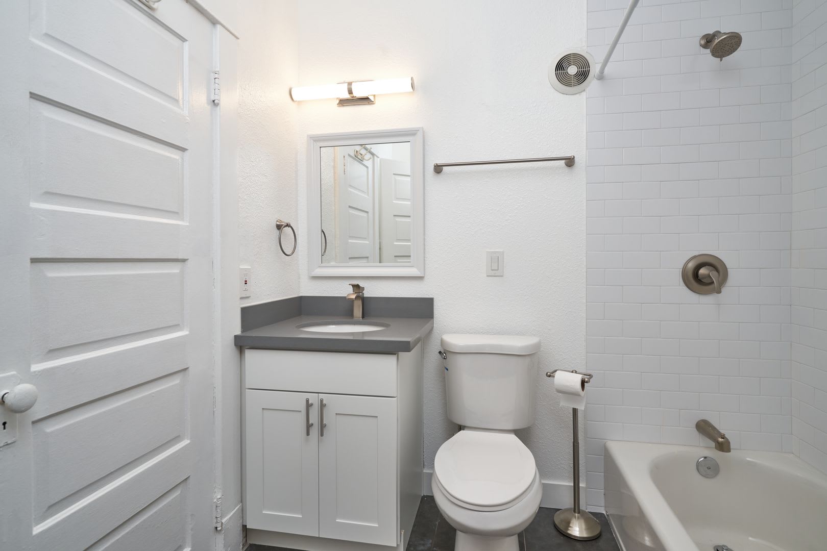 1421 On Queen Anne – photo 4