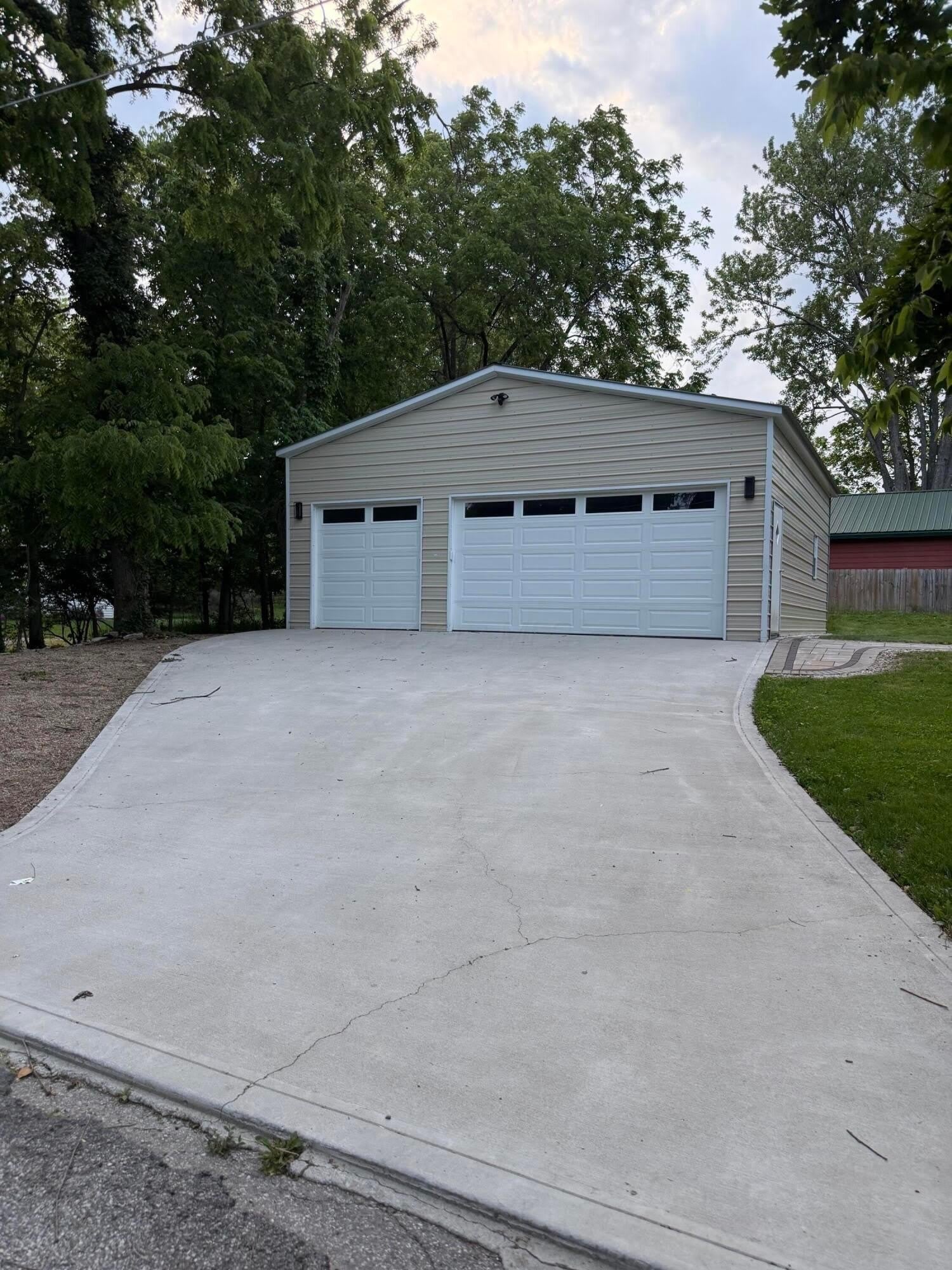 132 E Muskingum Drive – photo 5