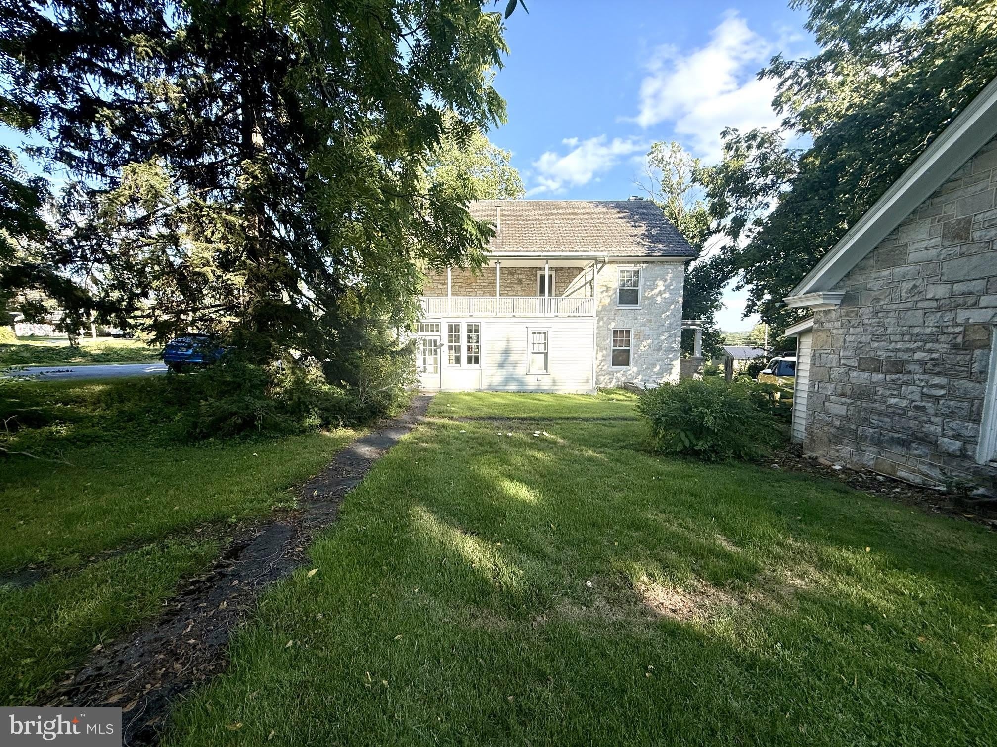 135 LOUDON Road – photo 5