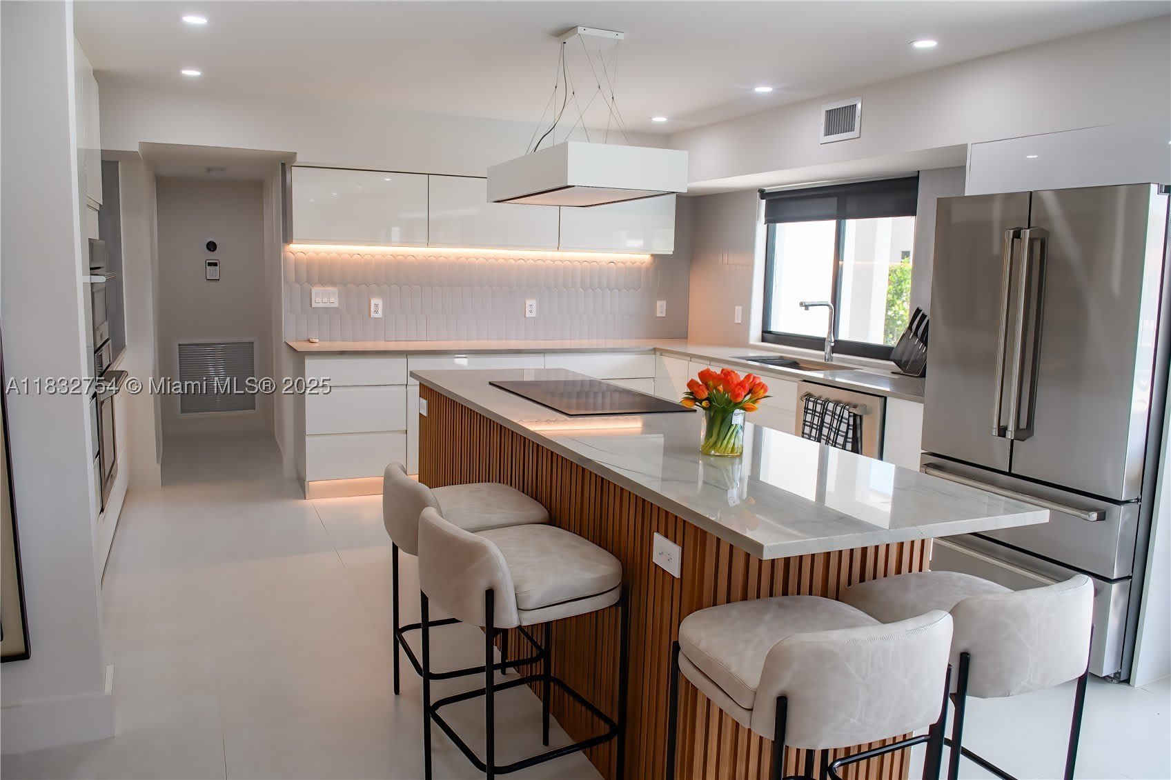 1240 Ne 27Th Ter – photo 1