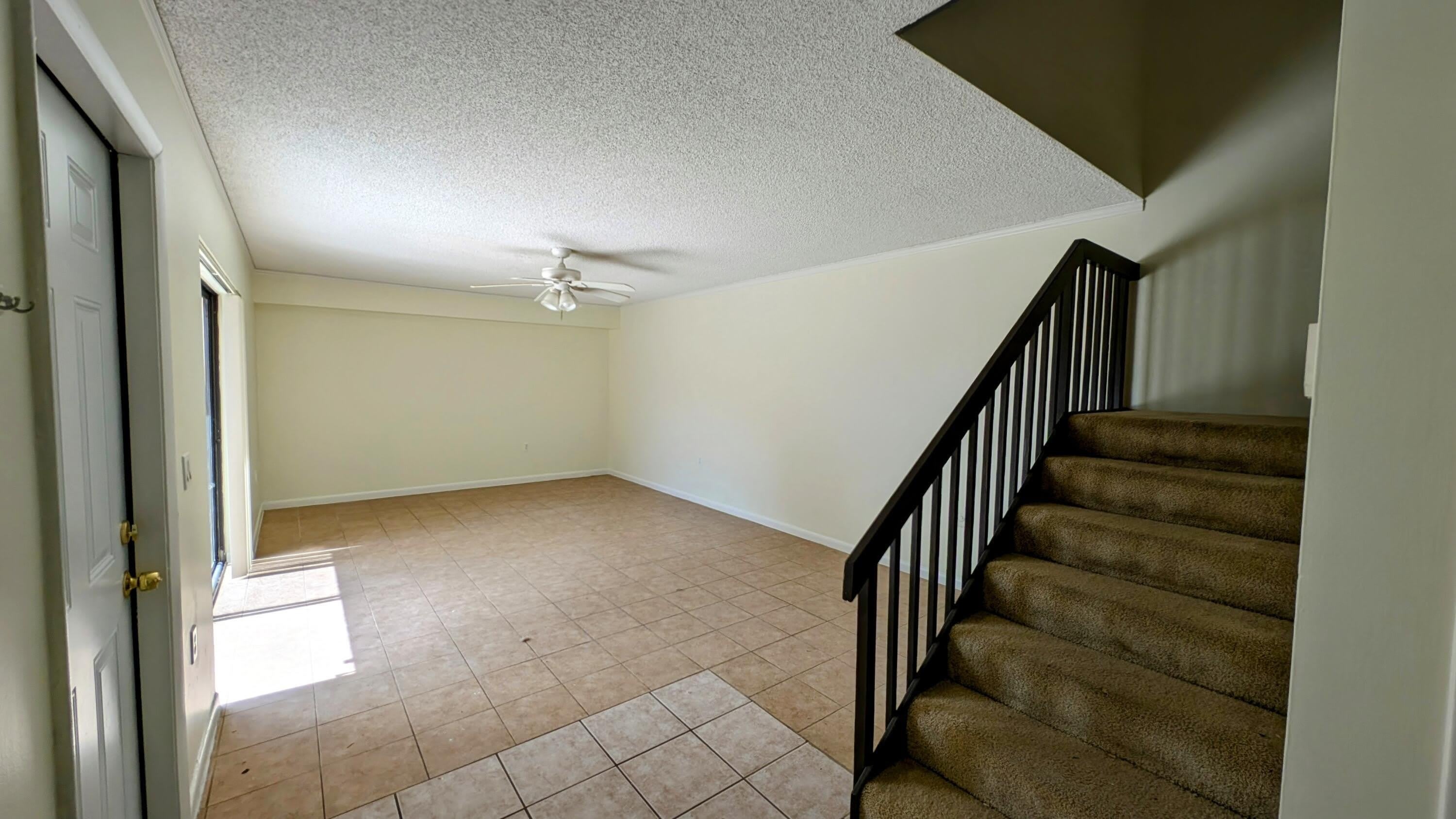 555 Green Springs Place – photo 3