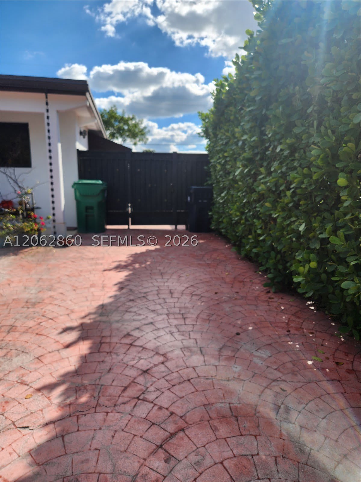 10020 SW 213th Ter – photo 1