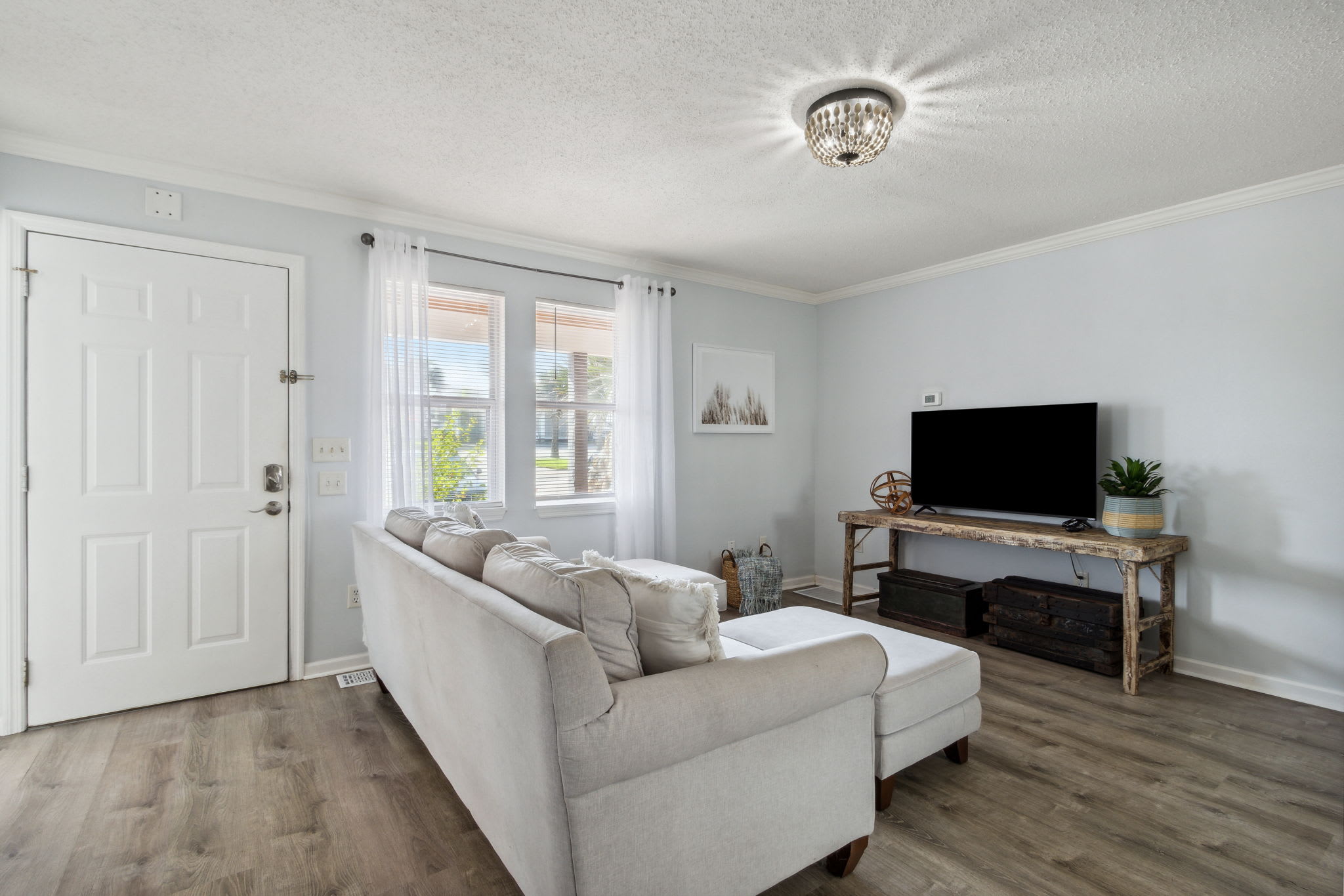 1669 South Fletcher Avenue – photo 3