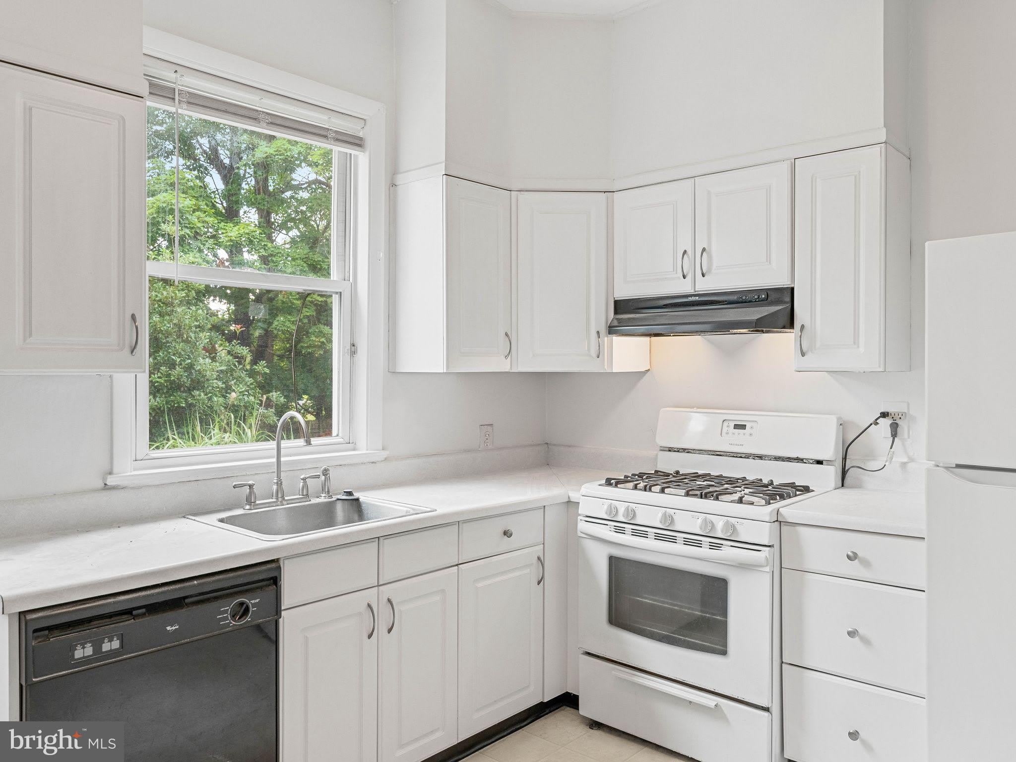 13 HADDON Avenue – photo 3