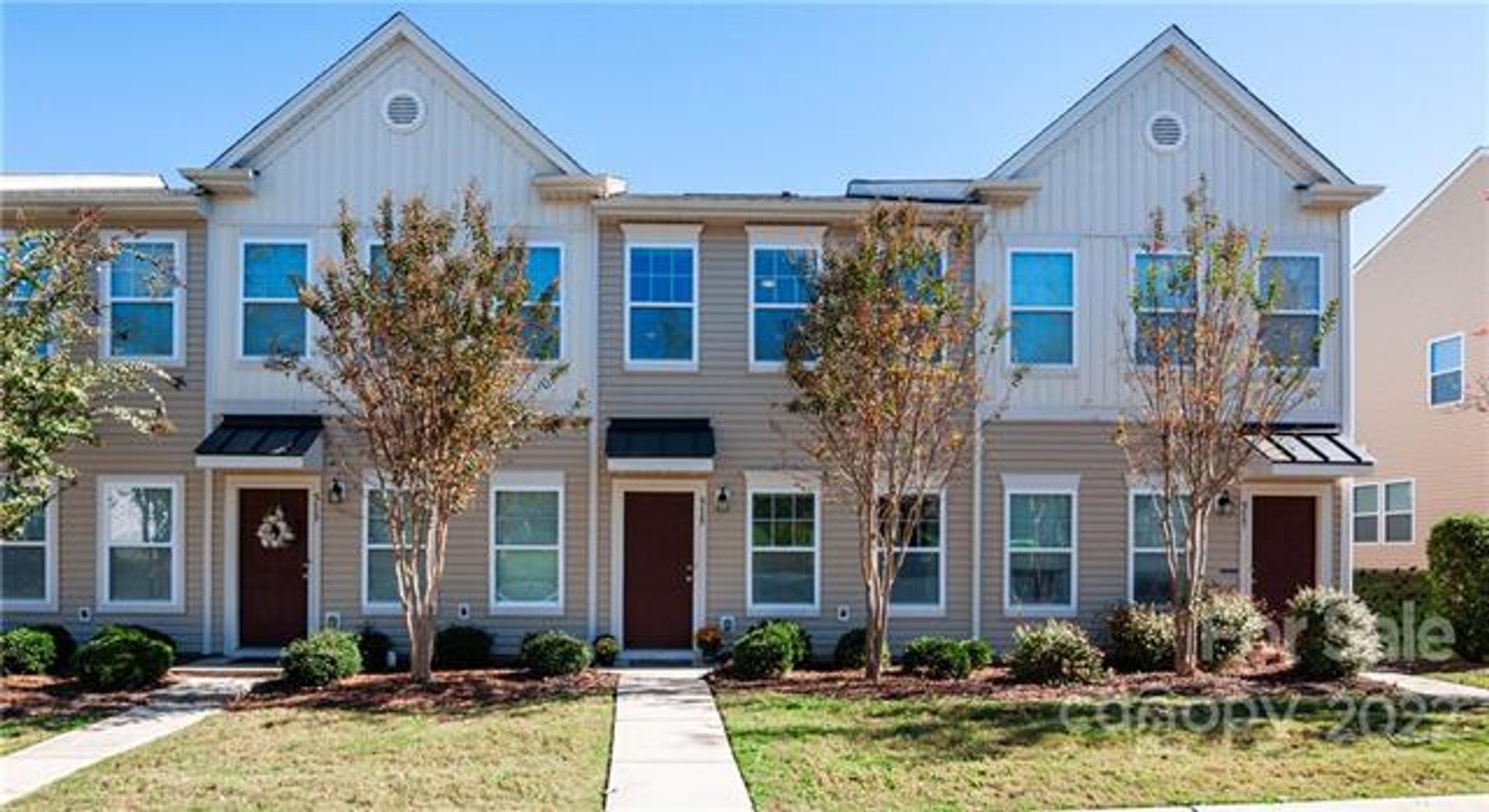Bright 2BR 2.5BA Home w/ Granite + Huge Island • Loft in Fort Mill – photo 1