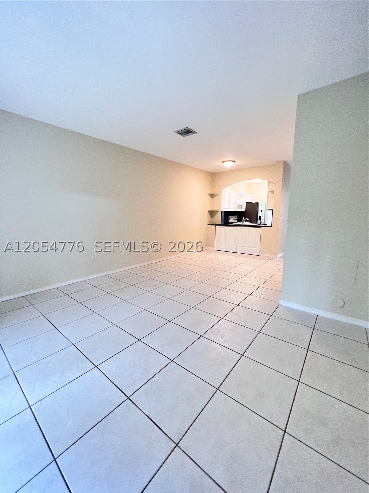 5707 NW 114th Ct – photo 5