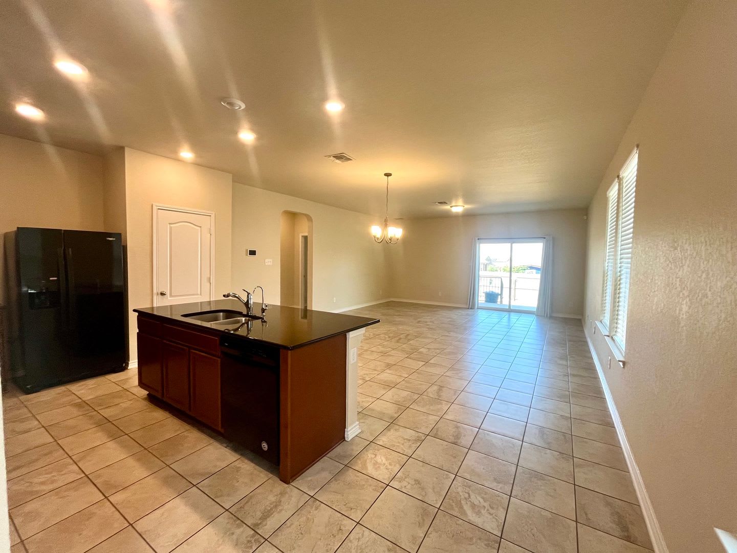 Stop the Car ~ 4/2 Single Story ~ w/ All Appliances Included ~ Solar Panels TOO! – photo 5