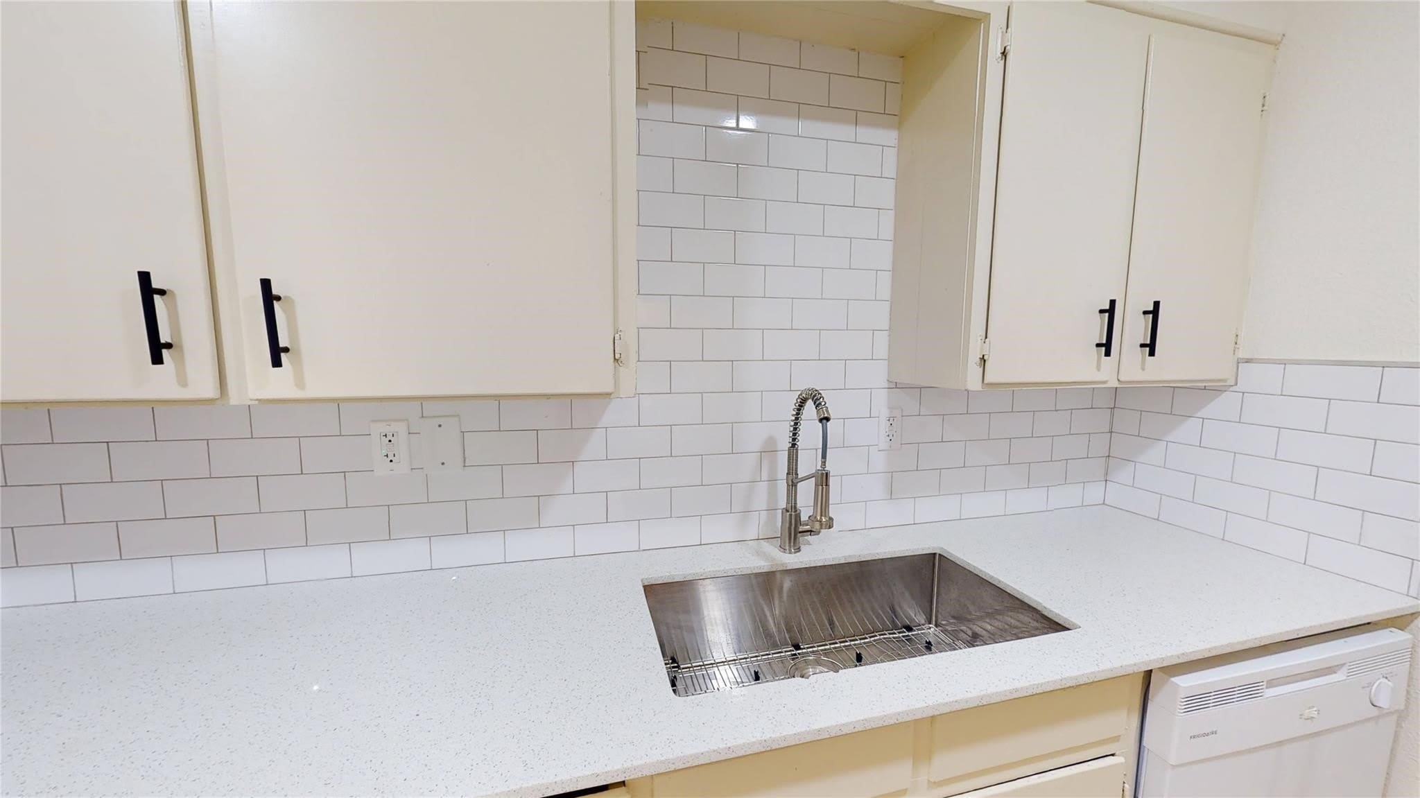 614 W Heard Street – photo 4