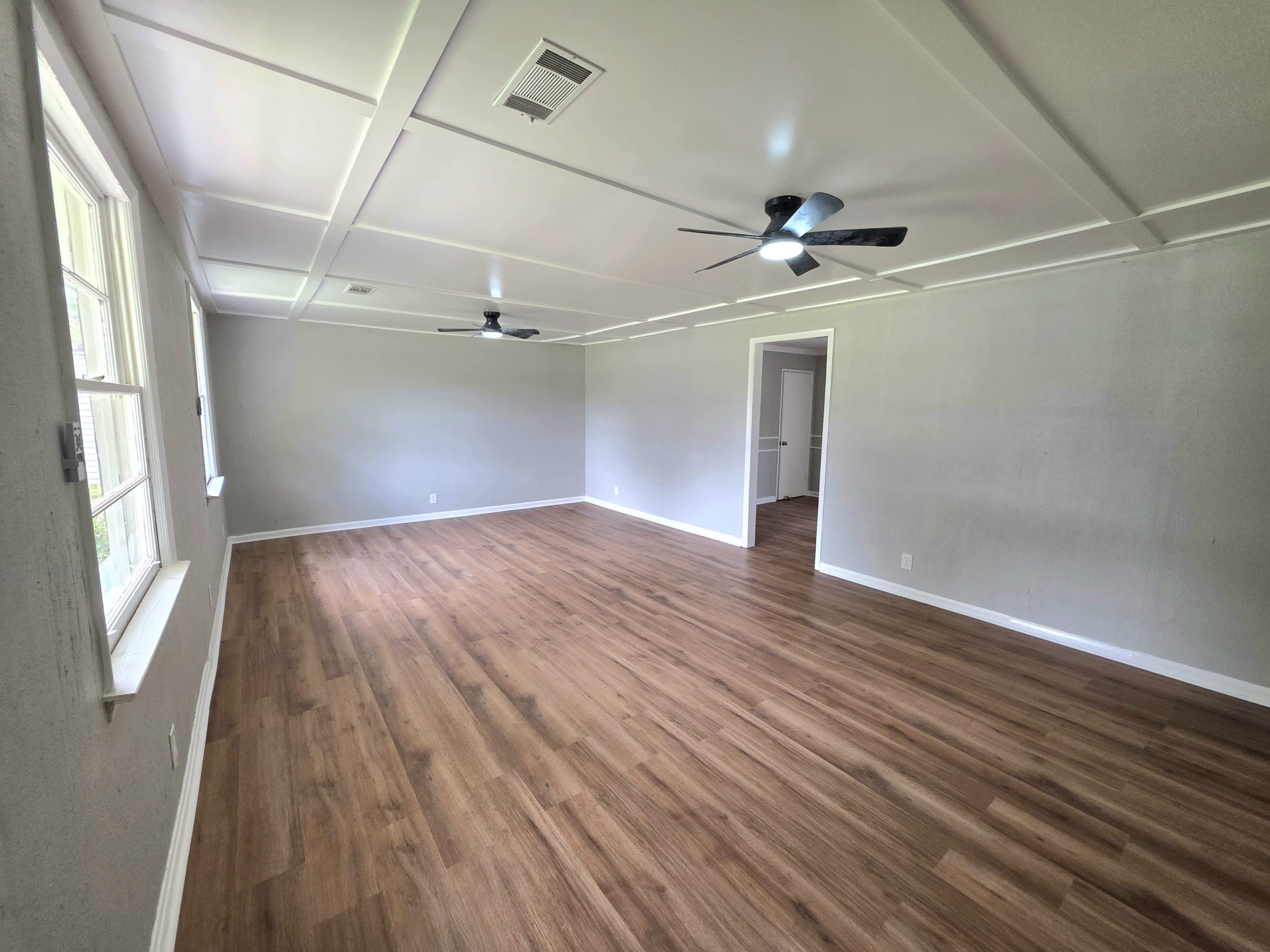 979 Newton Street – photo 3