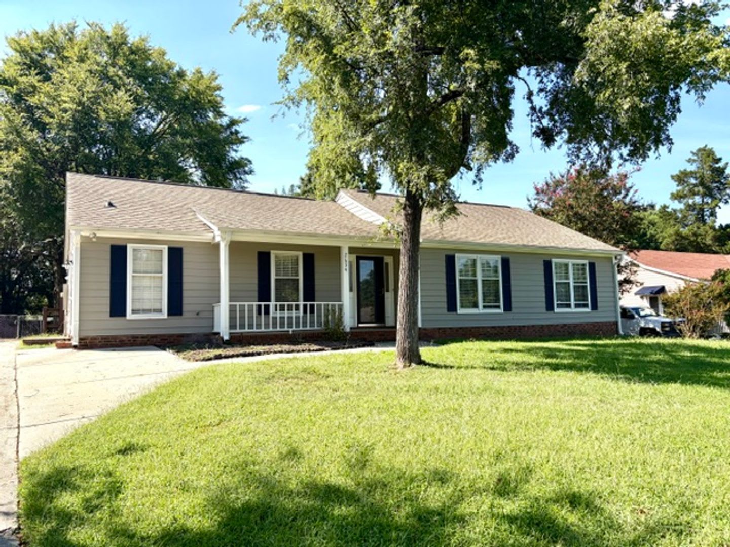 1/2 Month Off Special! Stunning 3BR/2BA Ranch in Brandon Forest – photo 1