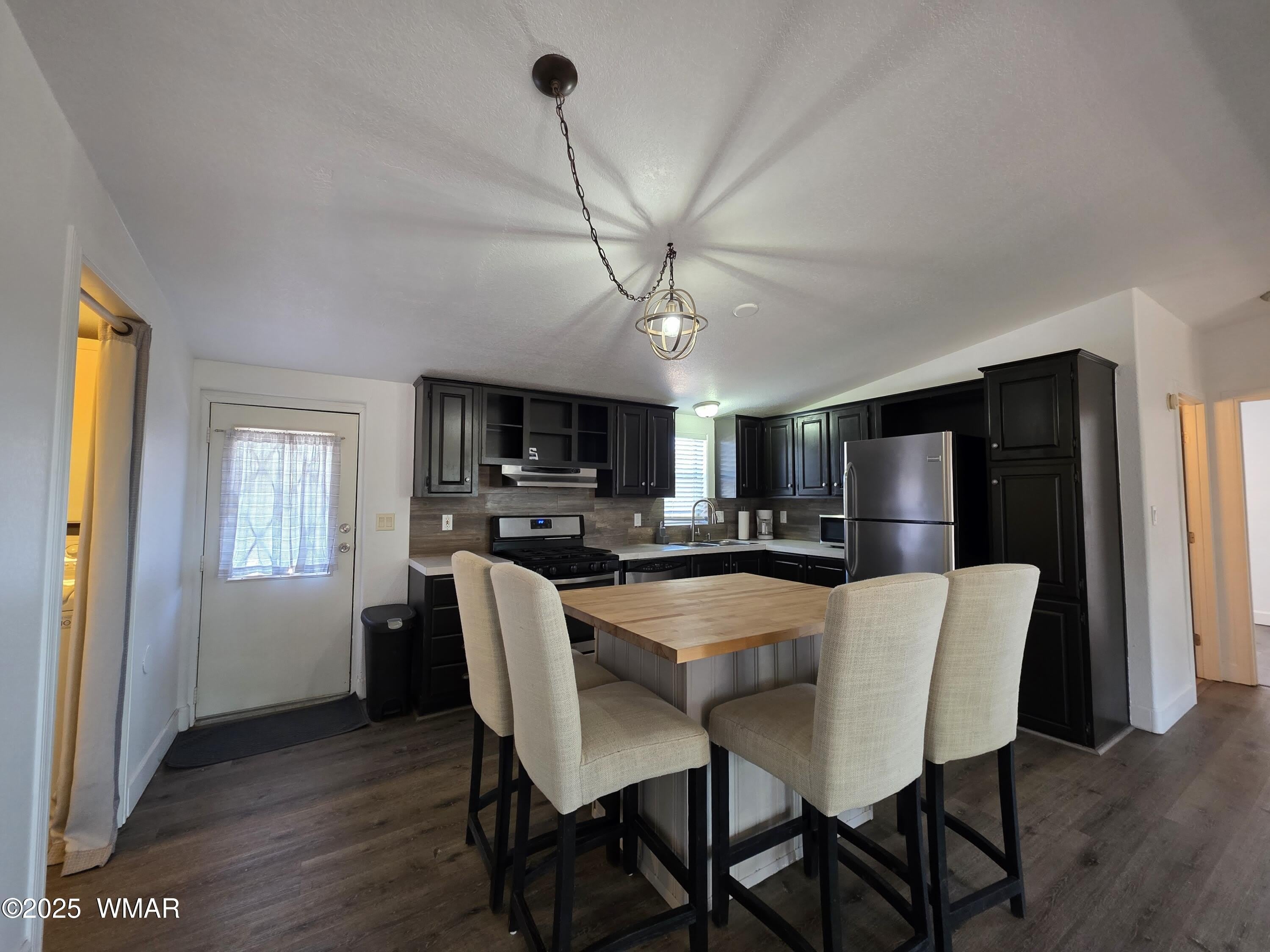 8028 Well Road – photo 4