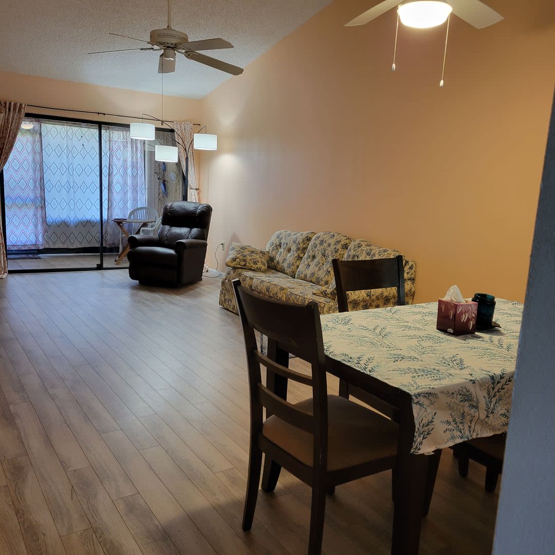 Short term, turnkey furnished, 2 bedroom, 2 bathroom condo in convenient Bradenton location. – photo 5