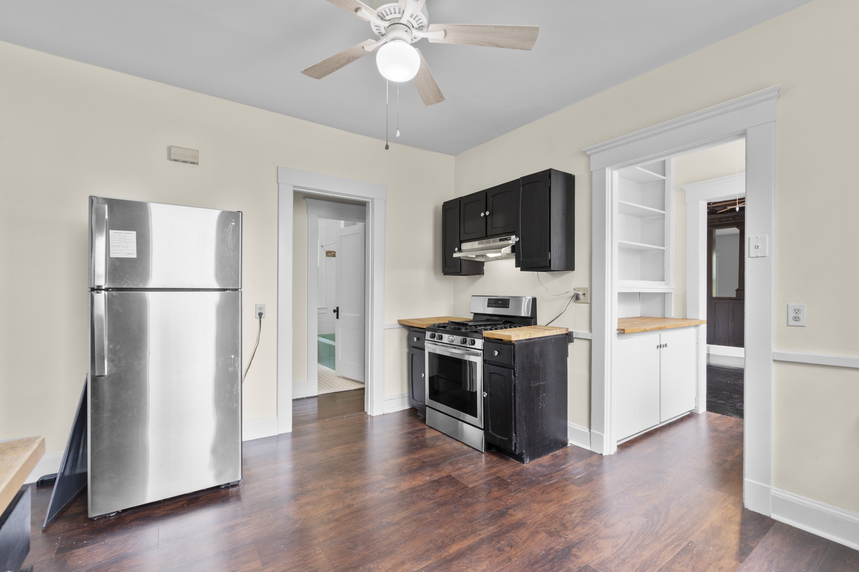 144 Gilbert Avenue, Unit 2 – photo 1