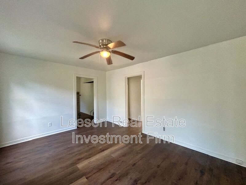 318 W 68TH ST – photo 2