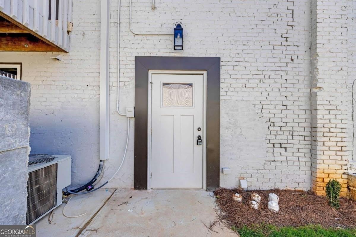 86 S Forest Avenue – photo 3