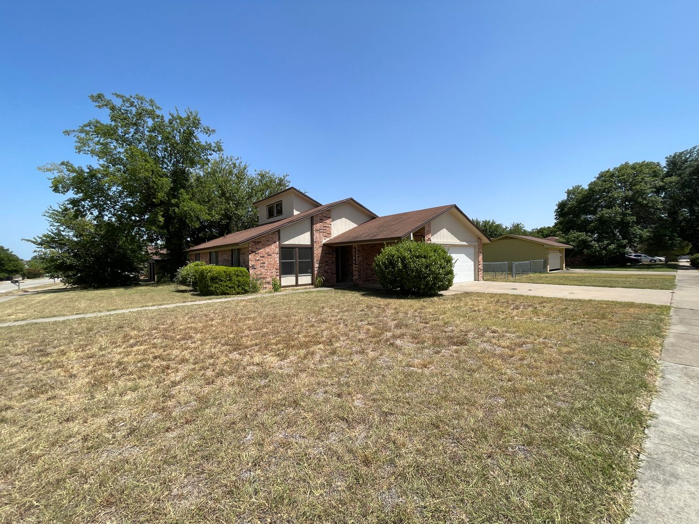 3-Bedroom House for Rent in Killeen – photo 2