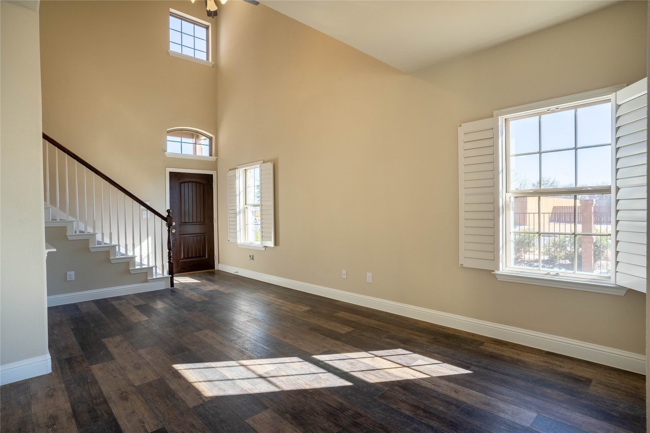6819 Topaz Drive – photo 3