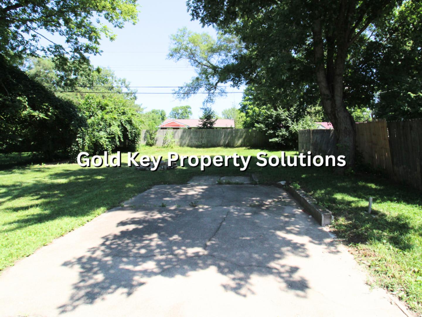 Muncie 3 Br 1 Ba House With New Flooring And Paint Section 8 Approved – photo 5