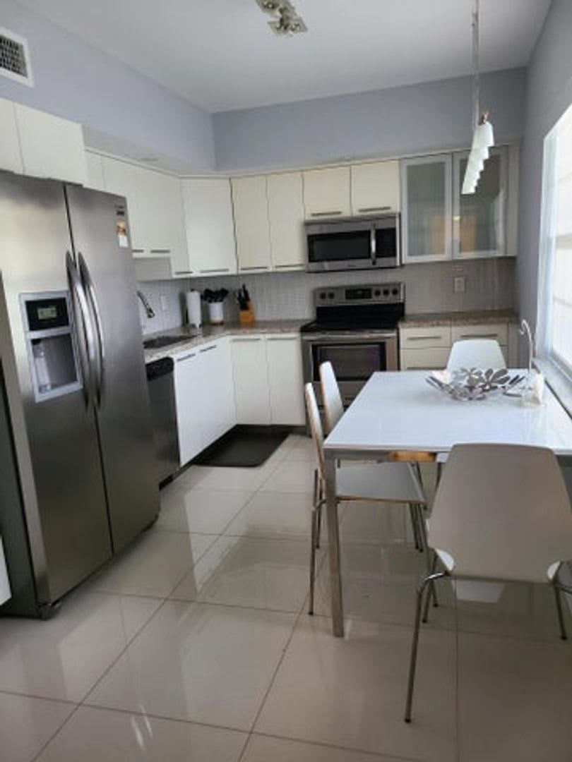 804 Cypress Boulevard 104, Pompano Beach, FL 33069 – photo 2