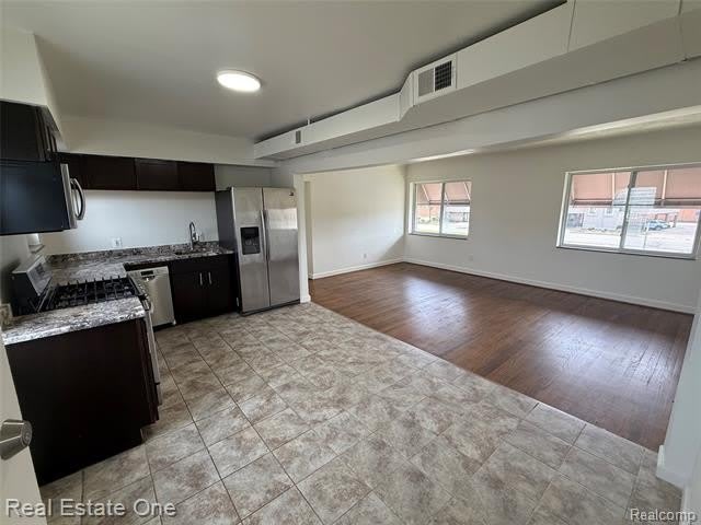 24720 Michigan Ave – photo 1