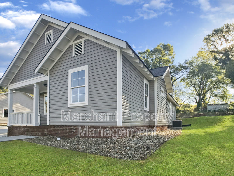 180 Floyd Street – photo 3
