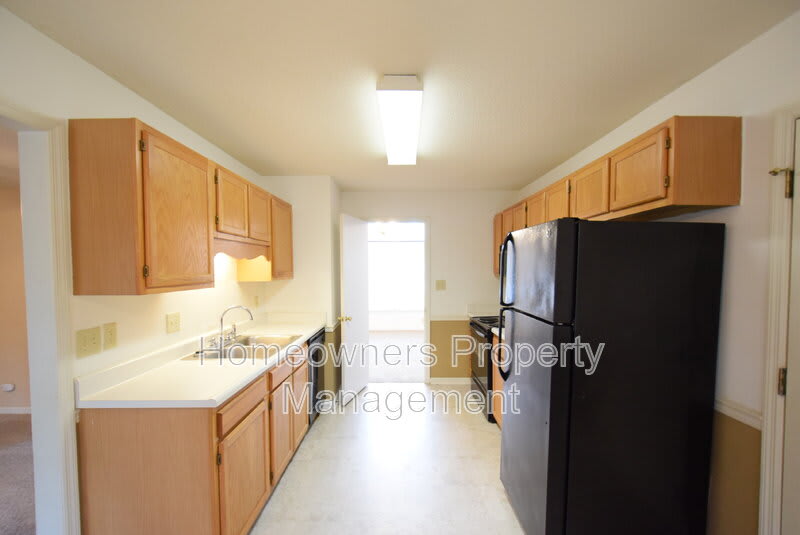 1328 Butterwood Cir – photo 5