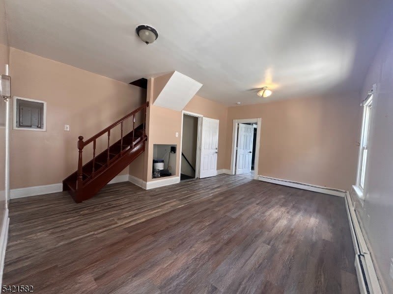 748 Trumbull St – photo 1