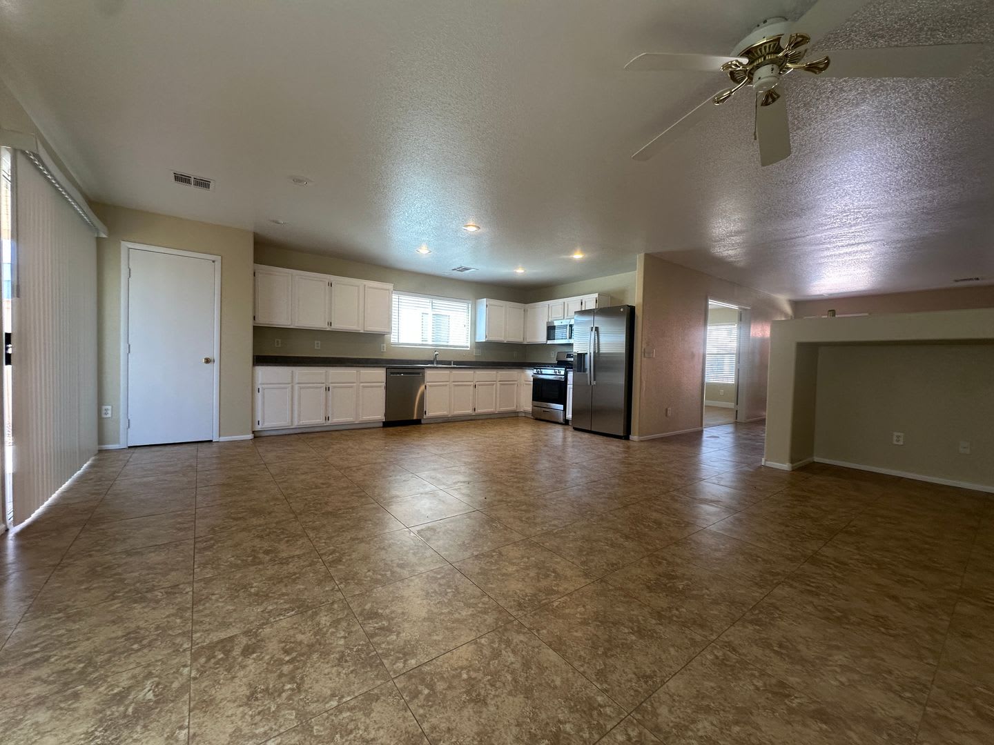 Super cozy 3 bedroom one-story home! – photo 5